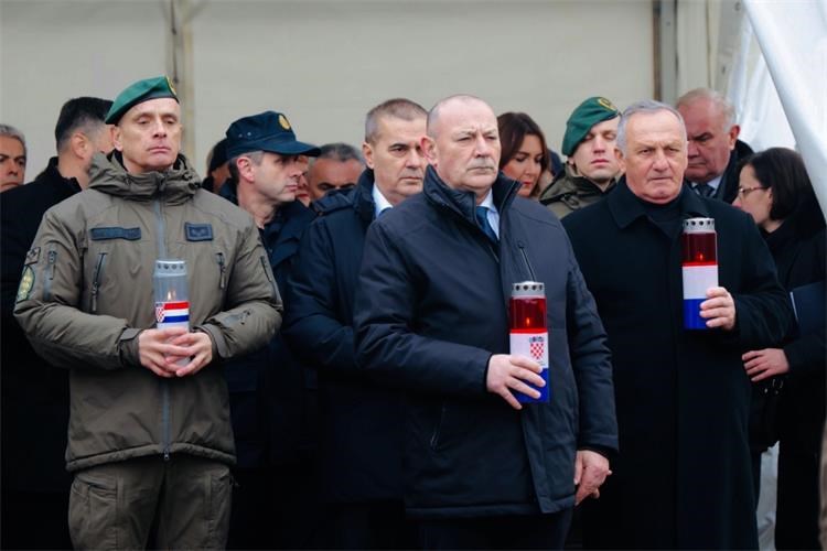 Slika /Foto 2025-8/Bučje 26.12.2025___0017 (1).jpg